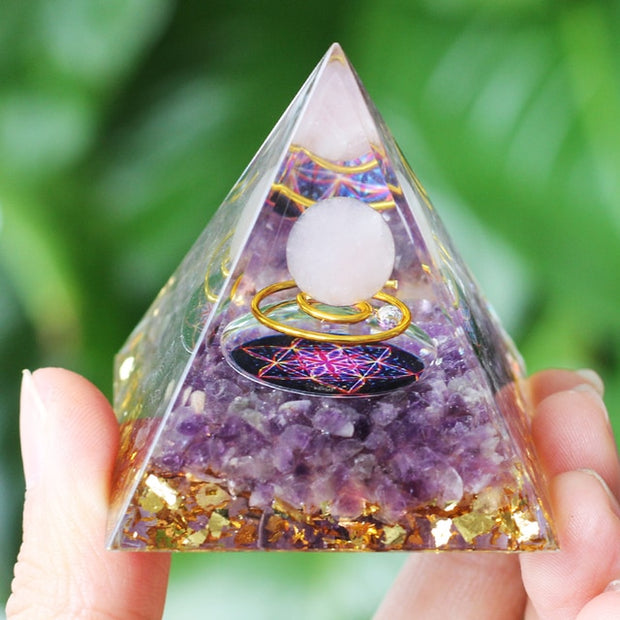 High-Quality Pyramid Crystal Natural Stone Amethyst